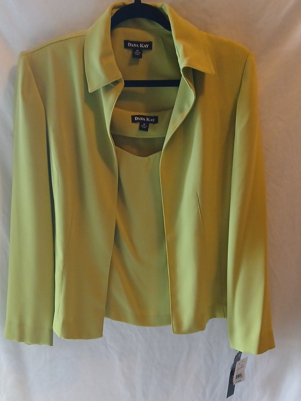 Dana Kay Women's Lime Green Jacket and Shell Set